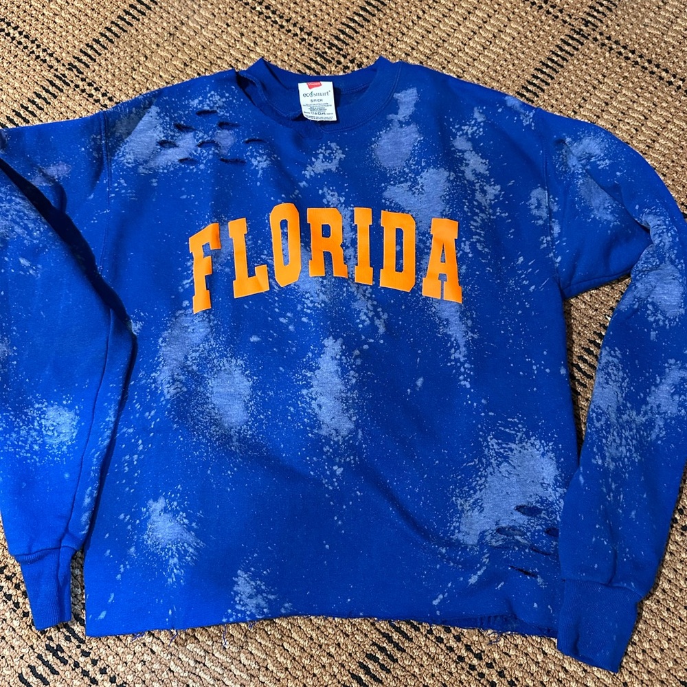Women’s, size smalll S, sweatshirt U of Florda, tie dye , Floida sweatshirts